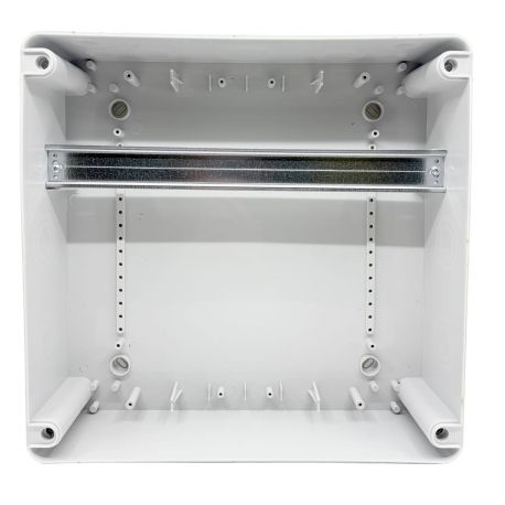 Coffret pour prise industrielle étanche IP65 IK10 - 1 rangée de 16 modules - 330x330x155mm